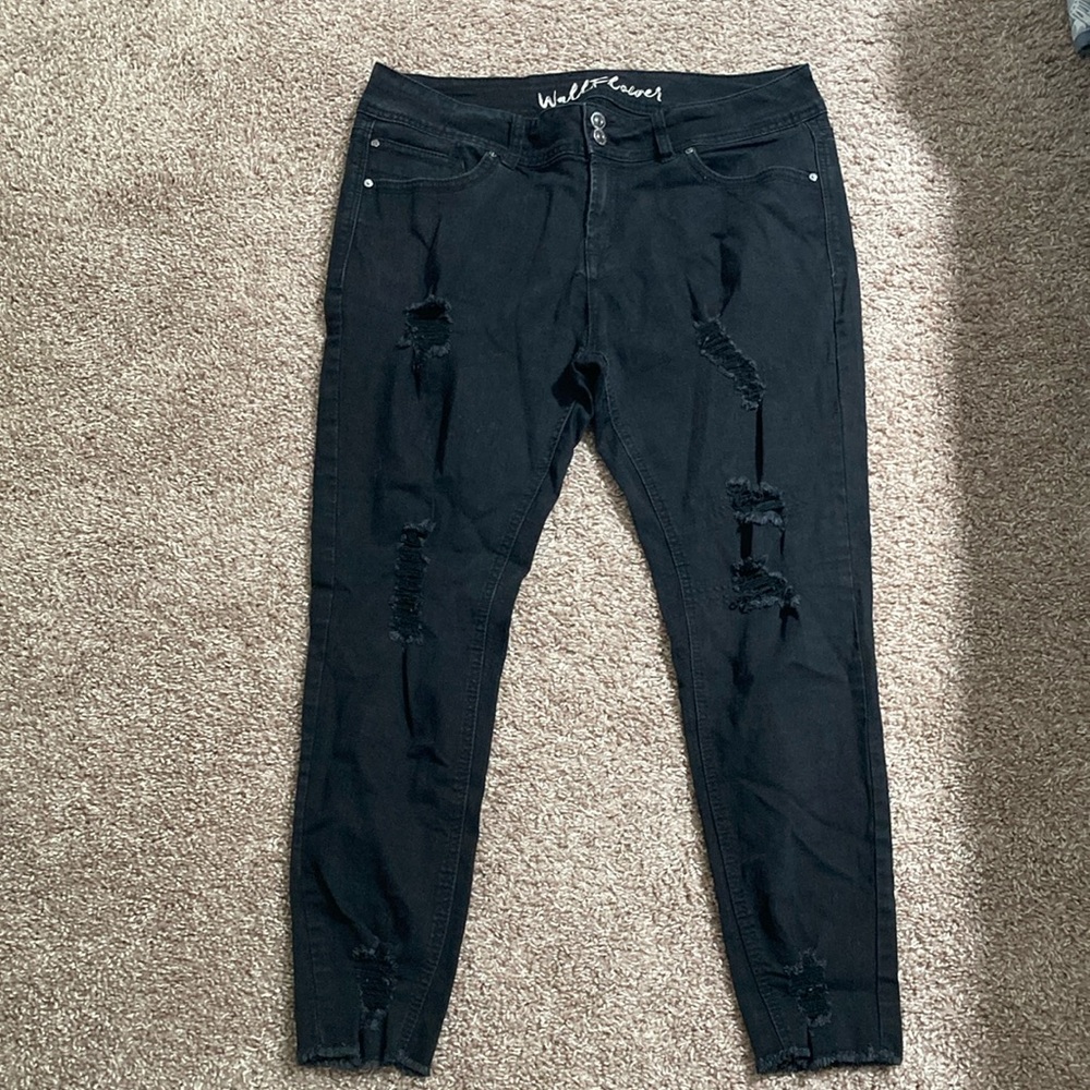 Wallflower Skinny stretchy black pants.